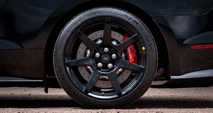ford service center, ford maintenance, ford repair, ford oil change, ford technicians, certified ford service, ford dealership service, ford tire rotation, ford brake inspection, ford vehicle diagnostics