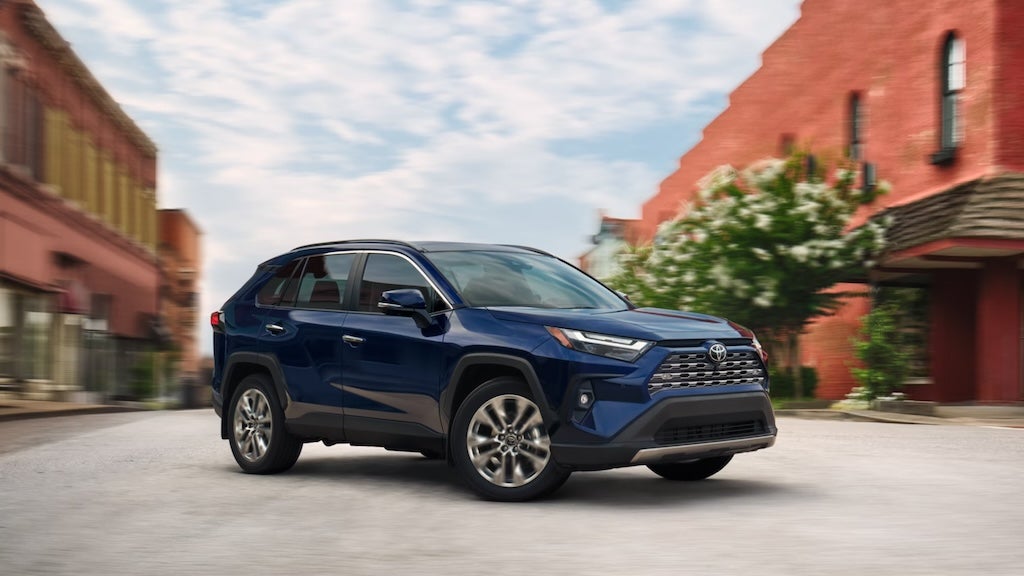 ford, Ford Escape vs Honda CR-V vs Toyota RAV4, best compact SUV 2024, Honda CR-V vs RAV4 comparison, Ford Escape SUV review, Toyota RAV4 vs Ford Escape