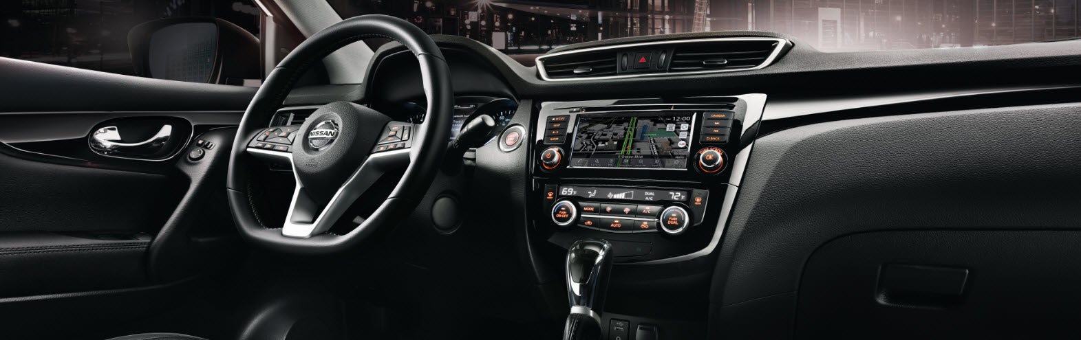 2020 Nissan Rogue Sport interior