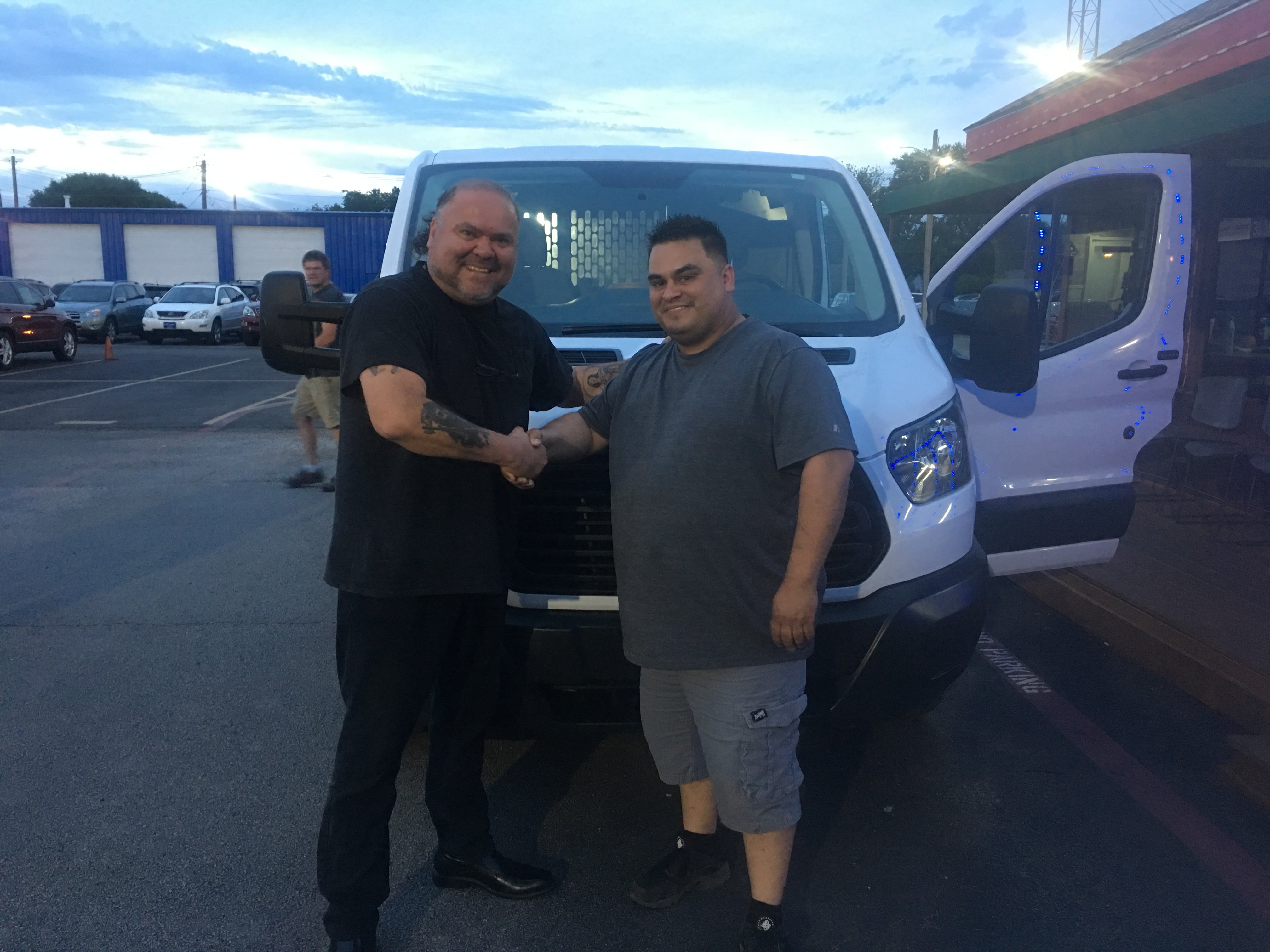 Used Trucks, SUVs, and Vans Near Me with a Low Down Payment: Where to Find Affordable Vehicles and Car Loans