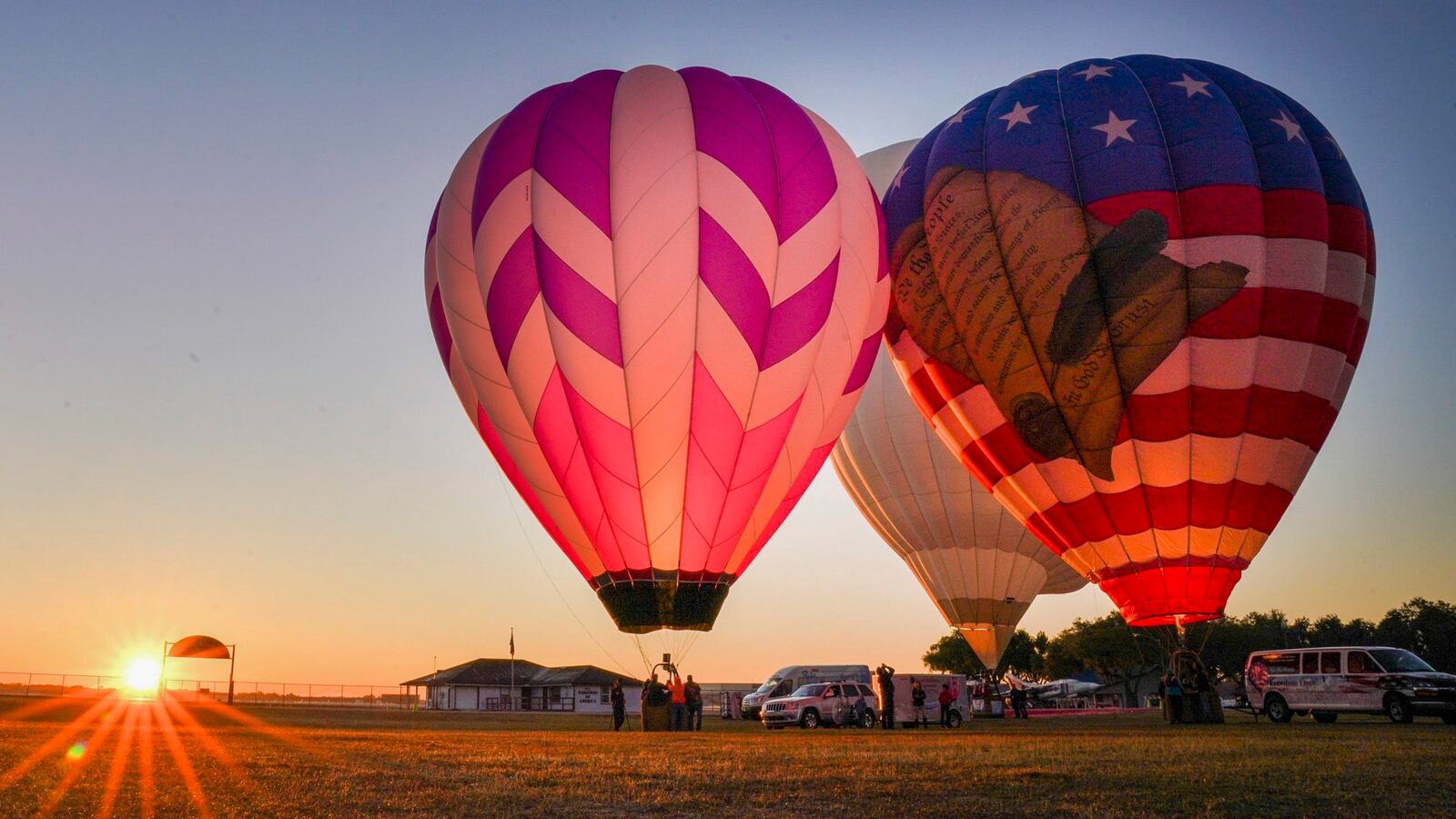 Springtime in Florida is dreamy for hot air ballooning