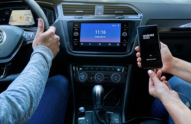 Customer connecting device to Infotainment System of 2022 Volkswagen Tiguan