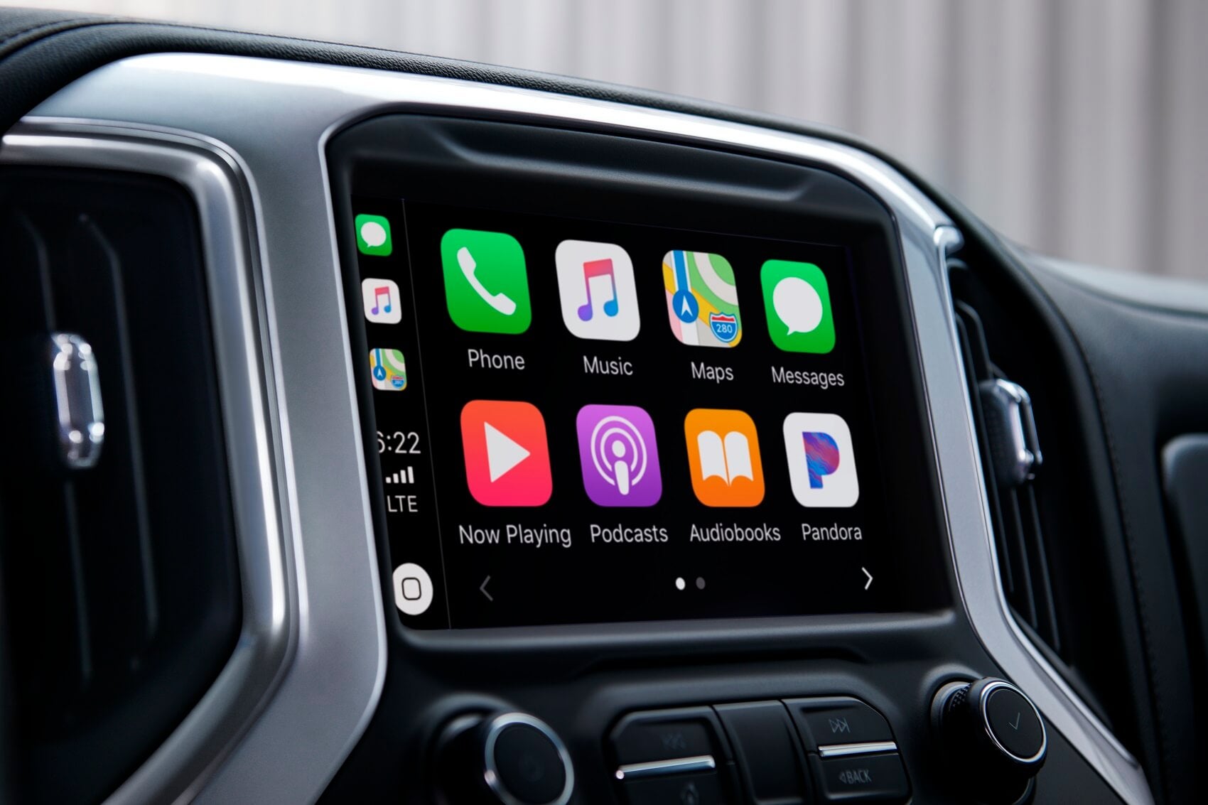 2020 Chevy Silverado 1500 Interior Apple CarPlay® 