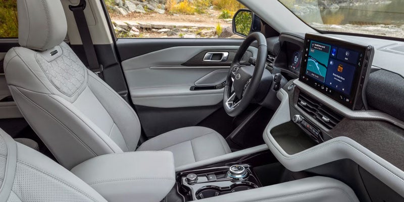 Interior view Ford King Ranch