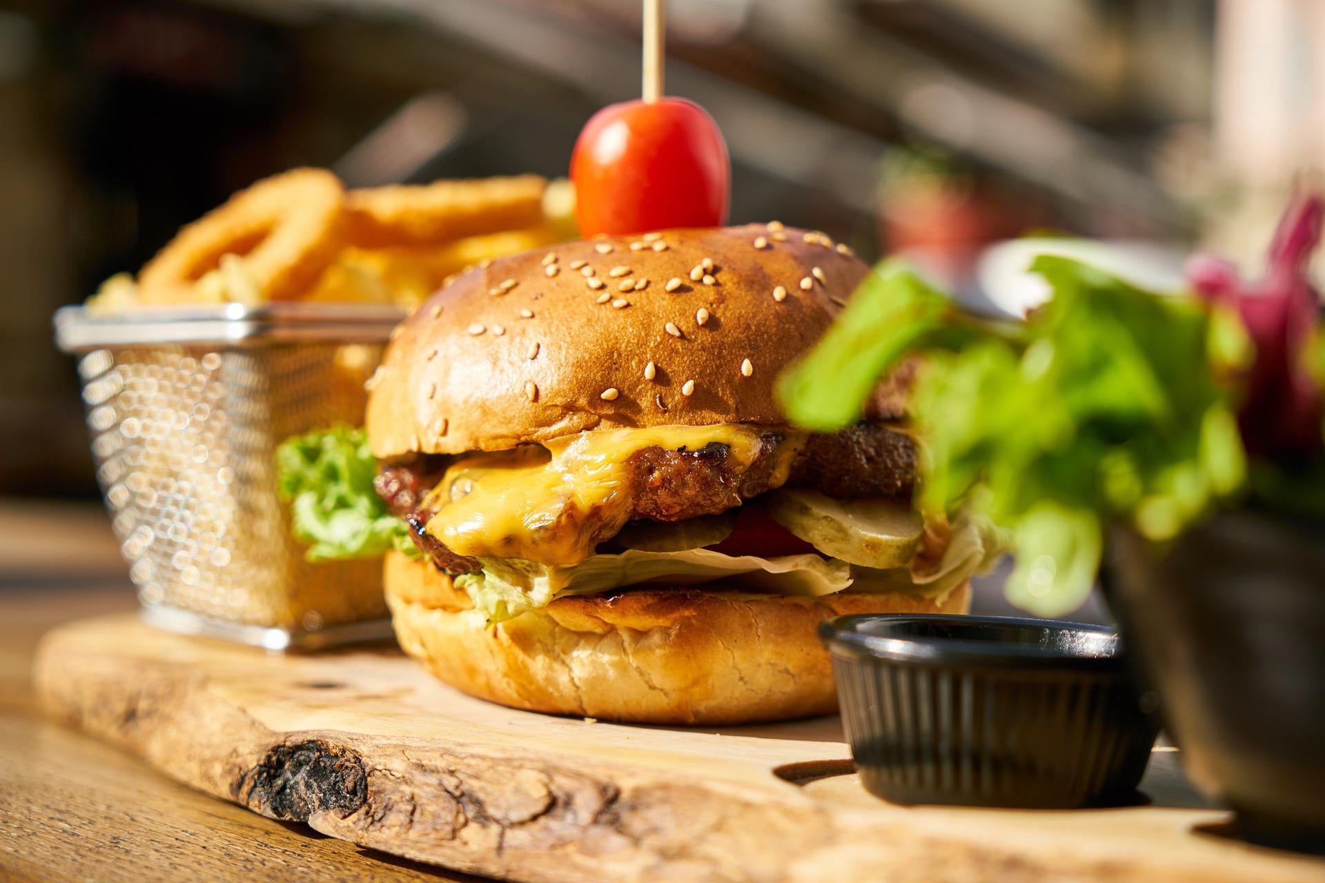 burger-4209189_1920