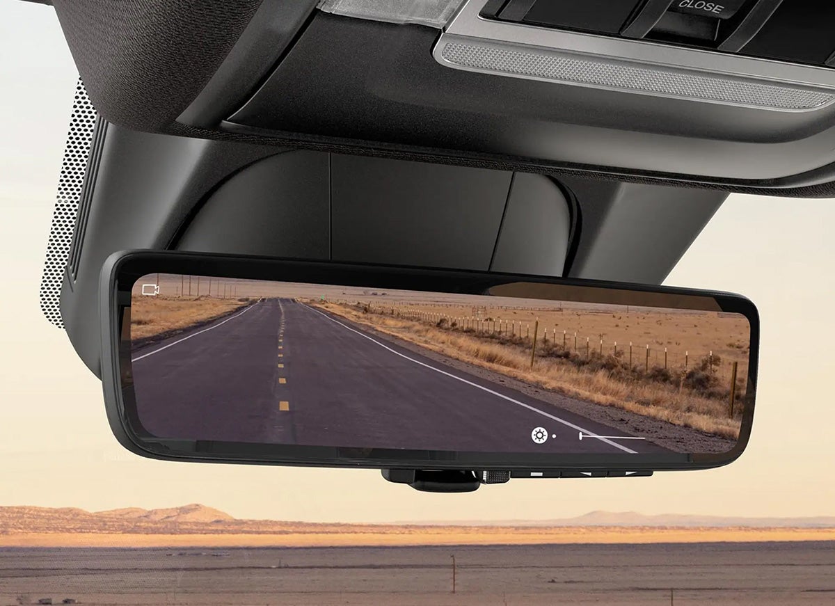 2023 RAM 1500 digital rearview mirror