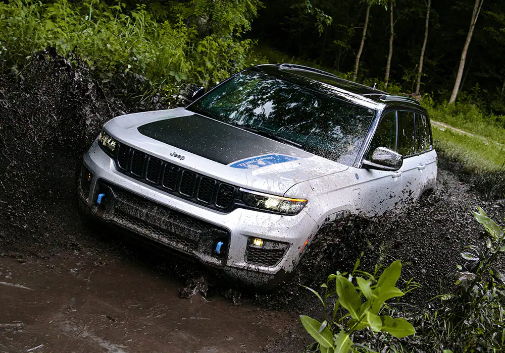 2024 Jeep Grand Cherokee water fording