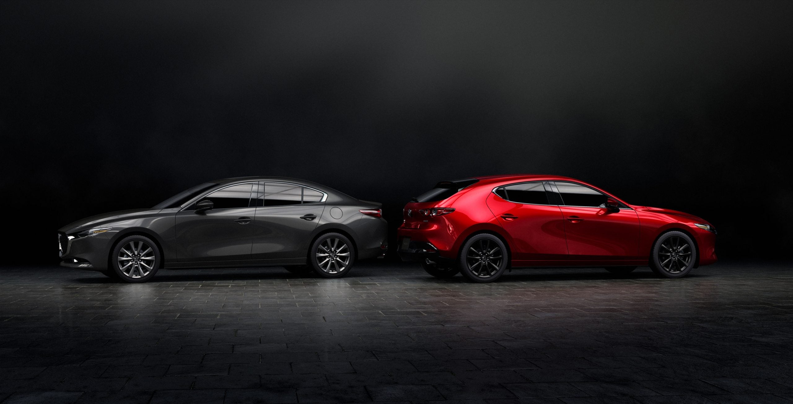 Mazda3_SDN_5HB_19CY_STD_US_LHD_C10_EXT_Side_RQ