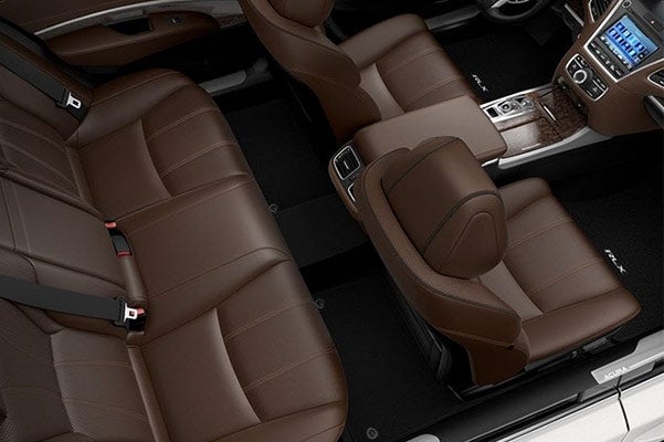 2019 Acura RLX Interior Features & Technology
