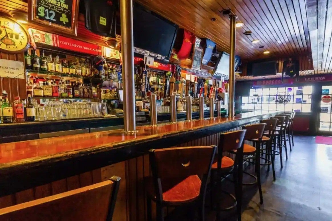 Kezar Pub