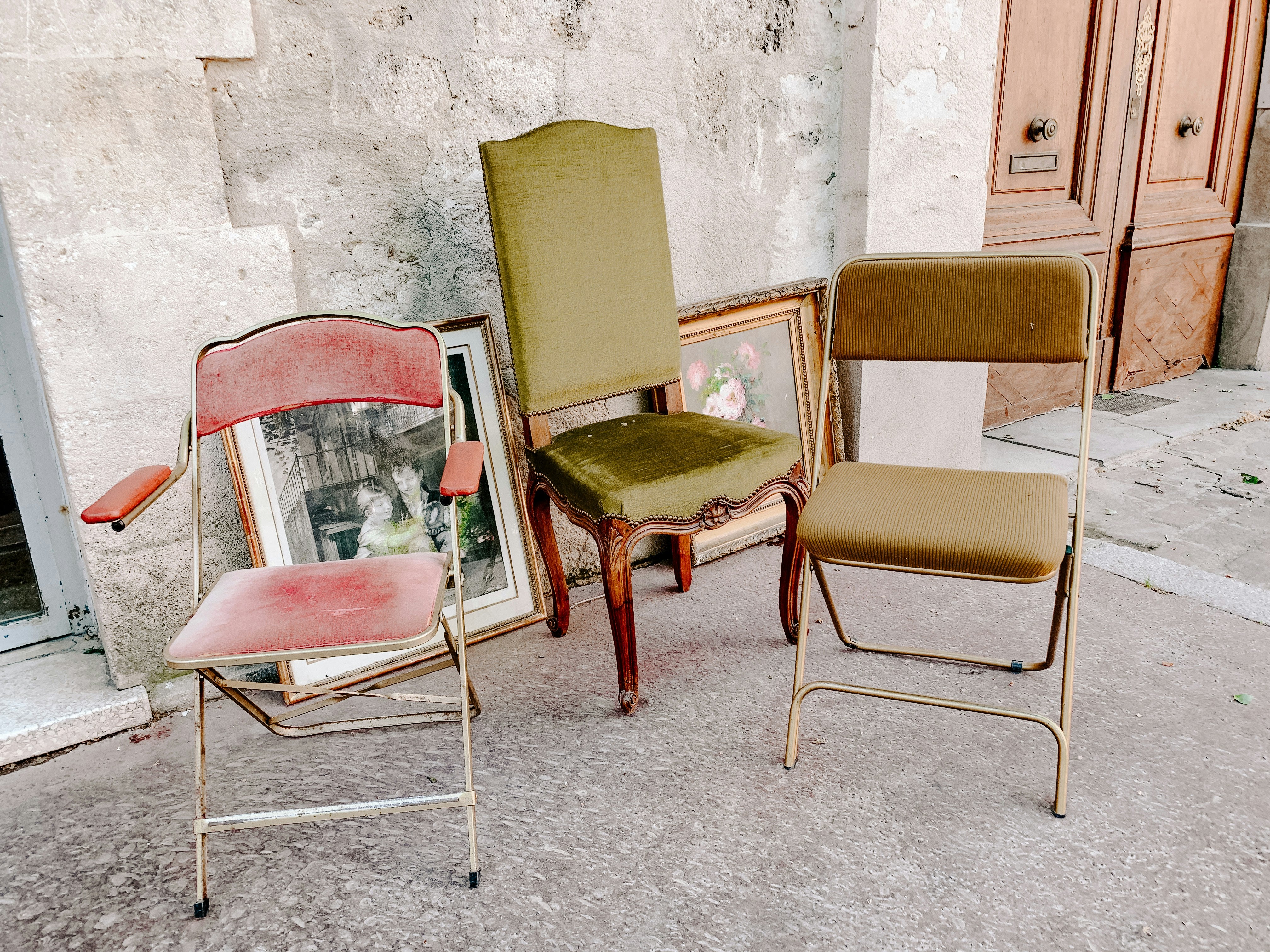 Photo of antique chairs