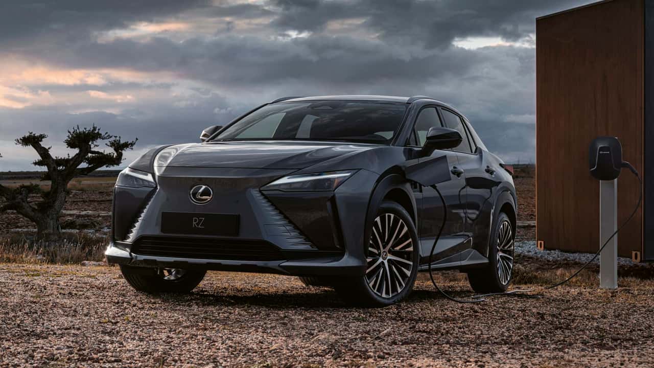 2025 Lexus RZ