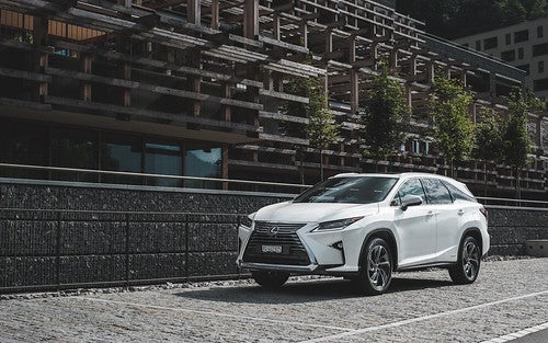 A white Lexus RX-L