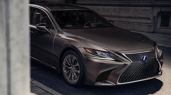 Review: 2020 Lexus LS 500h