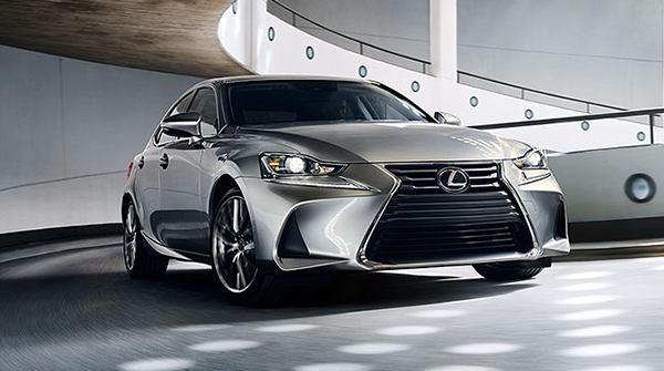 Review: 2018 Lexus IS