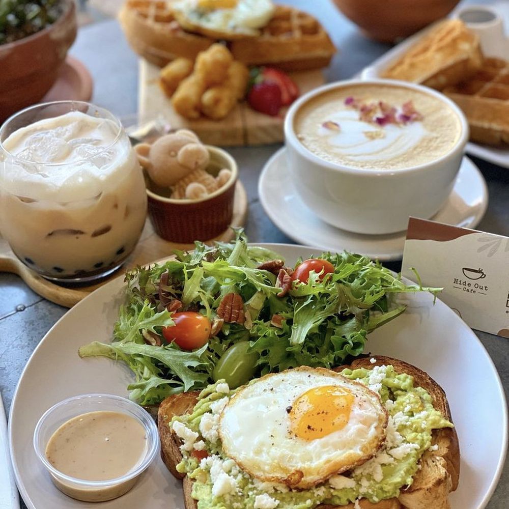 The Peephole Coffee & Brunch