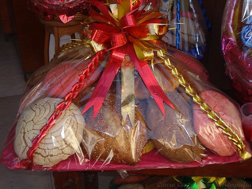 Pan Dule Bow Wrapped
