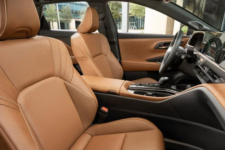 2025 Toyota Crown Signia: Interior seats