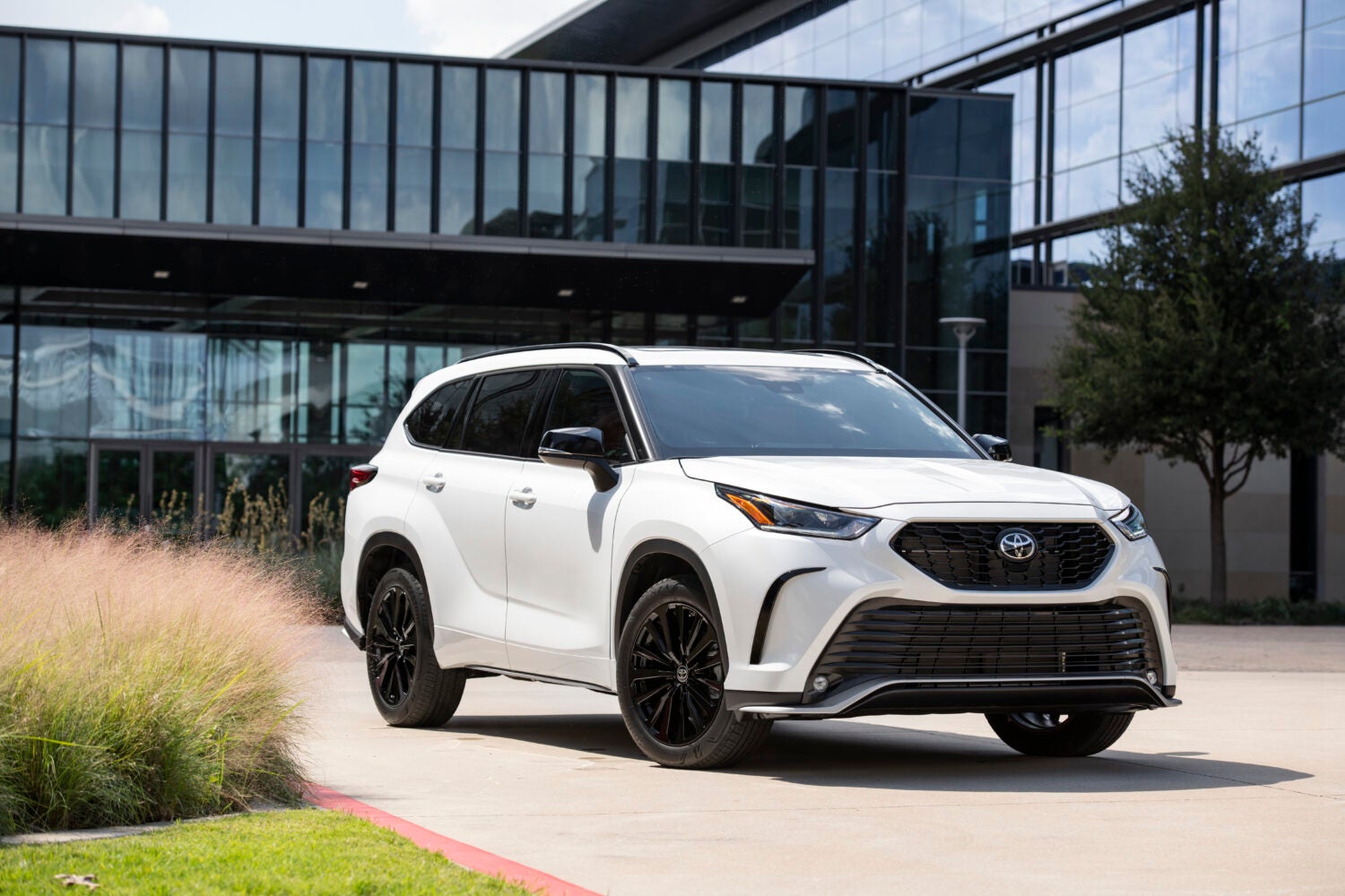 2024 Toyota Highlander