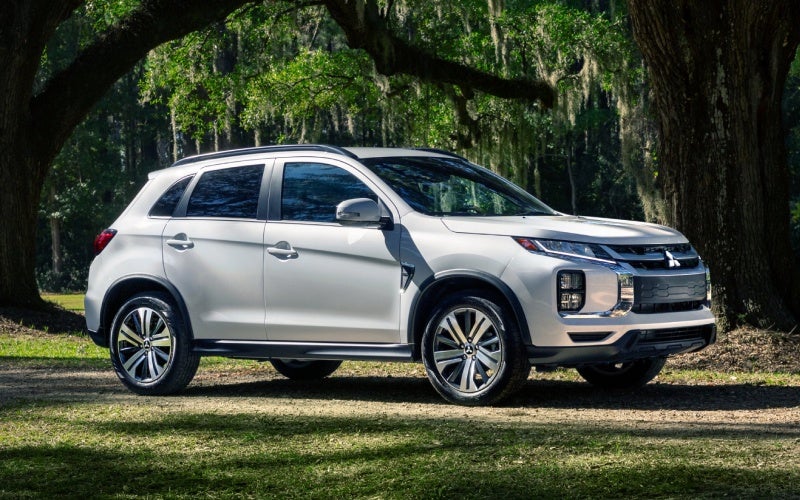 Why the 2026 Outlander Sport’s Smart Size and AWC Feel Right around Troy, MI