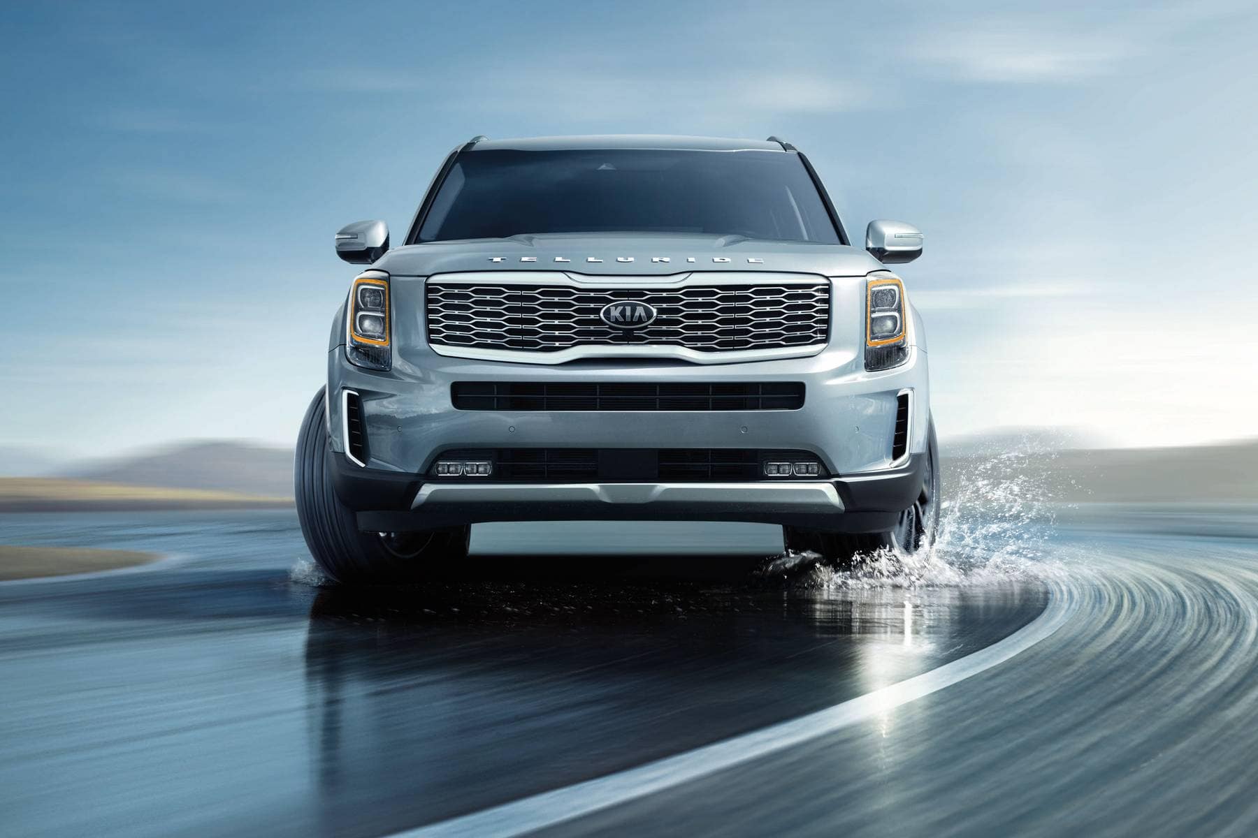 2022 Kia Telluride drives around corner in Stuart, FL.