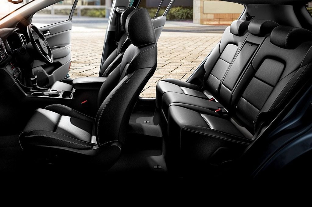 2023 KIA Sportage interior side view.