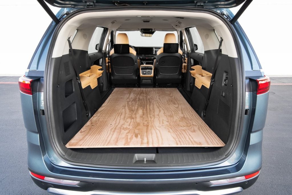 Spacious storage space inside the 2022 Kia Carnival