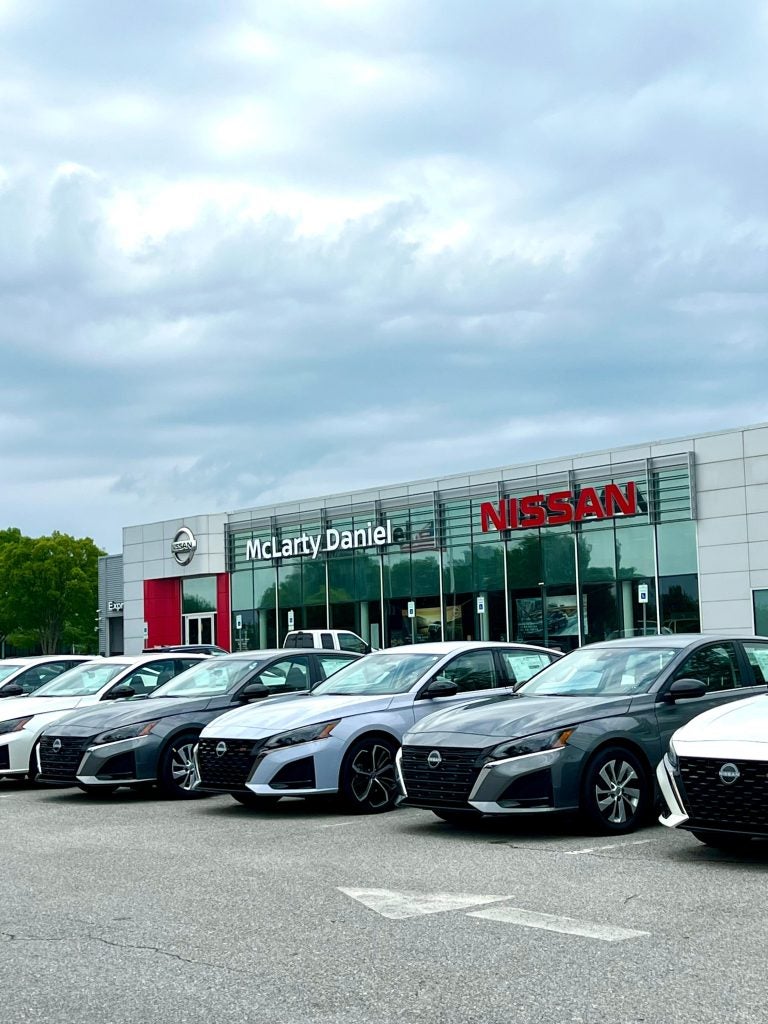 McLarty Daniel Nissan Lot