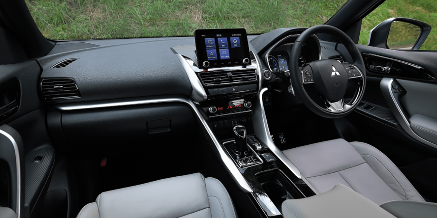 2021 eclipse cross interior