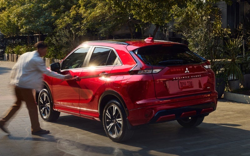 Can the 2026 Mitsubishi Eclipse Cross tow a small trailer around Cherry Hill, NJ?