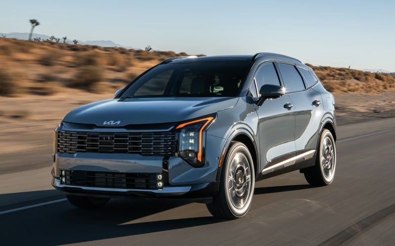 Is the 2026 Kia Sportage Hybrid good for snow and coastal weather around Absecon, NJ?