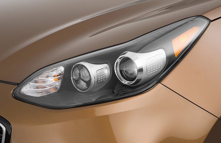 2018 Kia Sportage headlight in gold