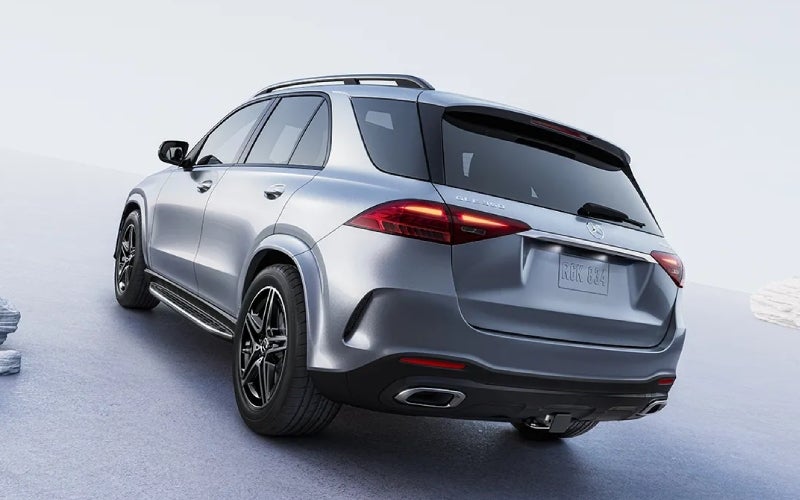 Why Blind Spot Assist with Exit Warning on the 2026 Mercedes-Benz GLE is helpful for Waterbury, CT driving