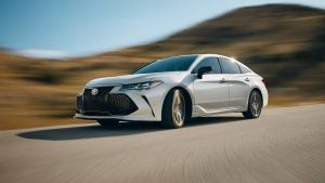 2020 White Toyota Avalon