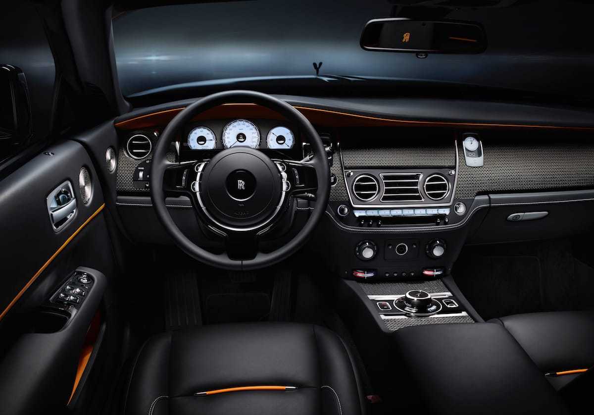2019-RollsRoyce-Dawn-2