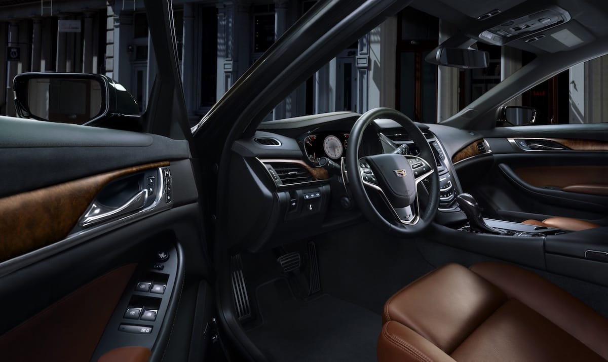 2019-Cadillac-CTS-1