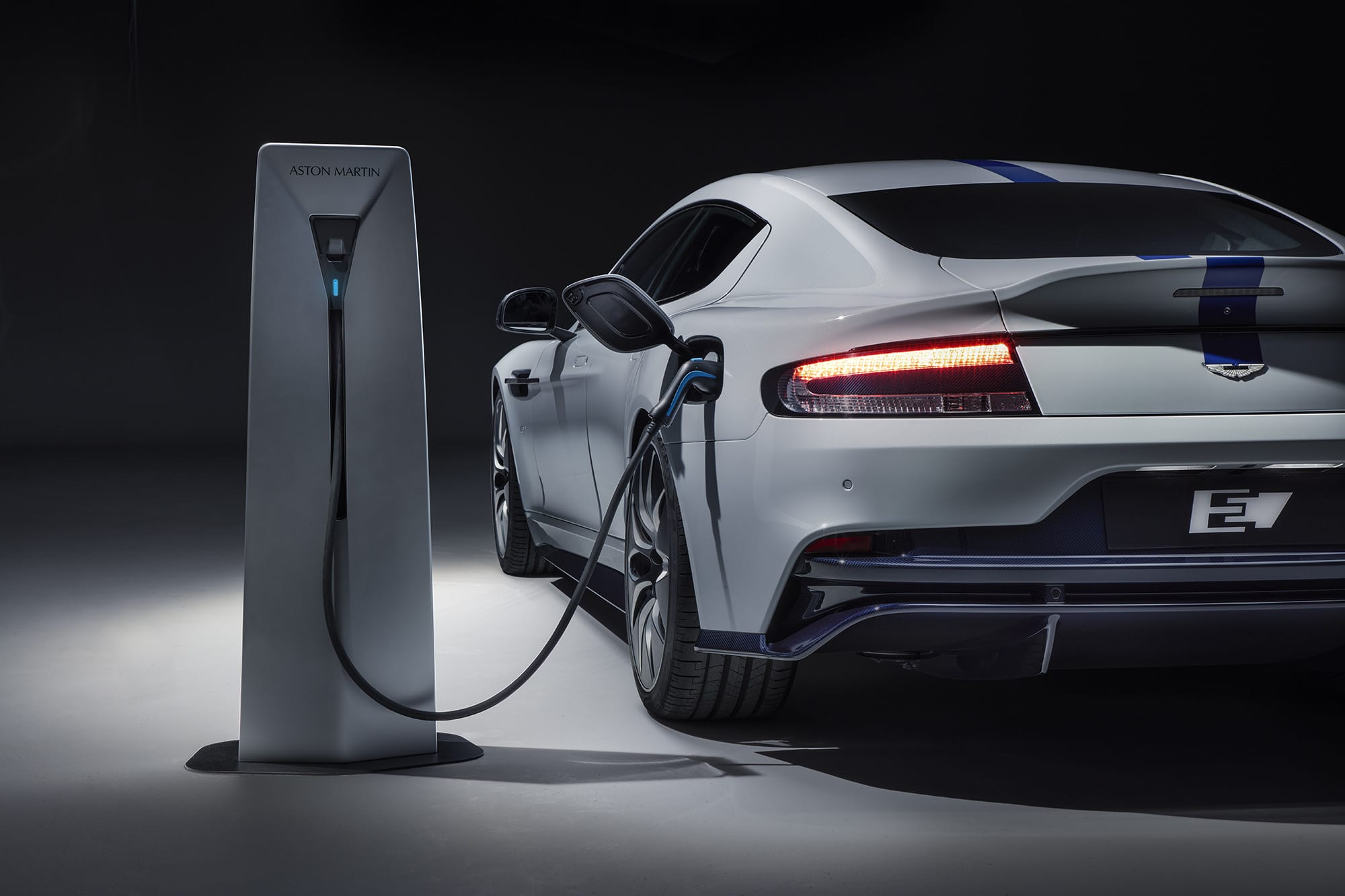 Aston-Martin-Rapide-E