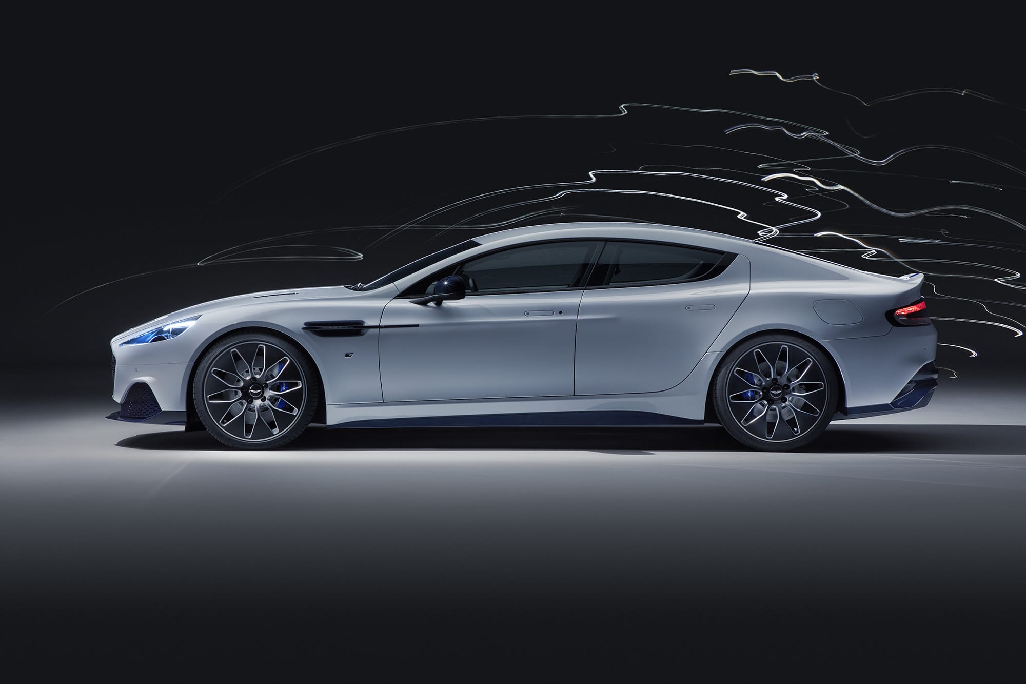 Aston-Martin-Rapide-E