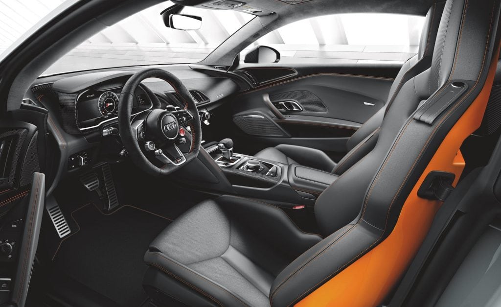 2018-Audi-R8-Interior