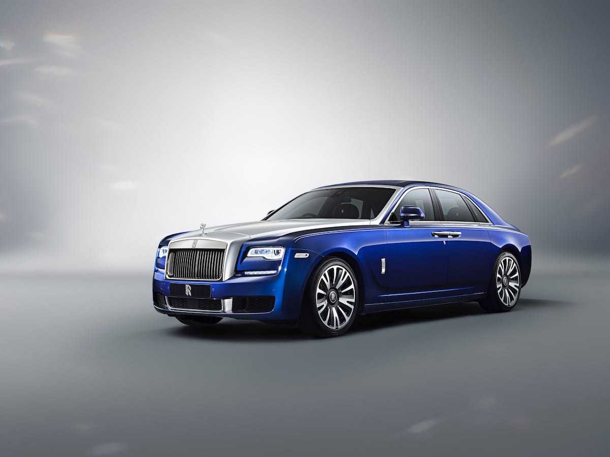 2019-RollsRoyce-Ghost-1