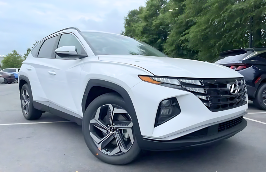 White Hyundai SUV parked in lot near Crain Hyundai of Little Rock