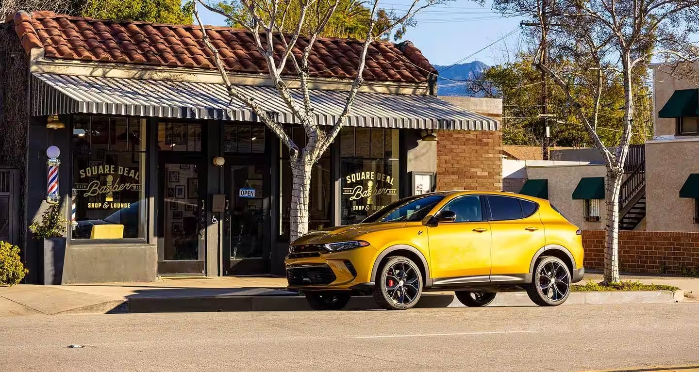 2024-Dodge-Hornet-Gold