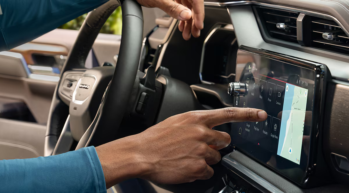 GMC-onstar-closeup-touchscreen