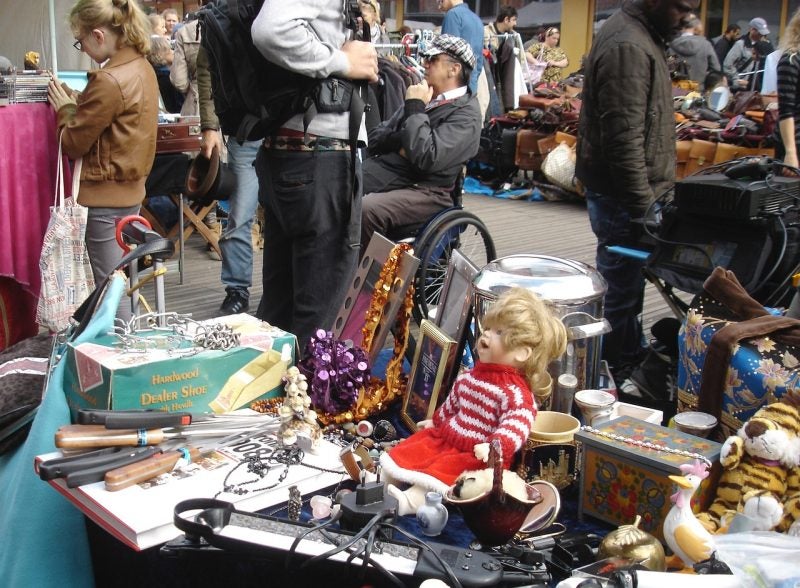 flea-market-467729_1280