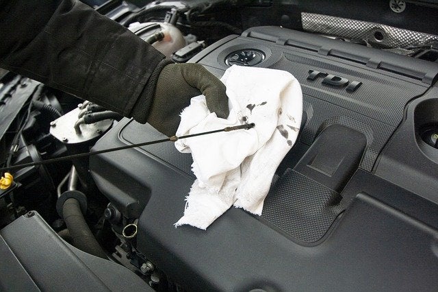 Oil change and service in Roanoke, VA