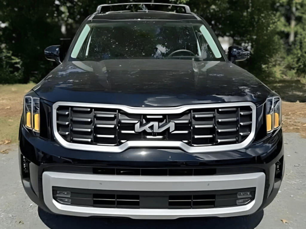 3-Row Kia SUV at Crain Kia of Fayetteville in Fayetteville, AR - Your Nearby Kia Dealership