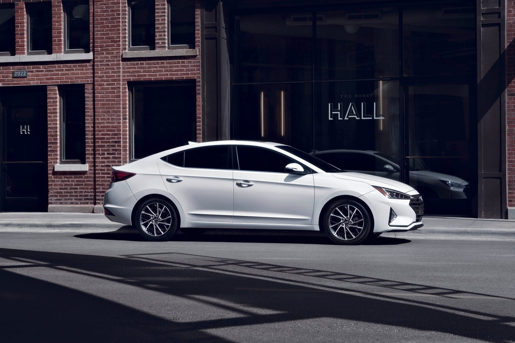 Hyundai Elantra vs Toyota Corolla