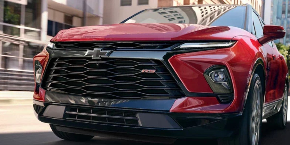 2025 Chevrolet Traverse Red Front