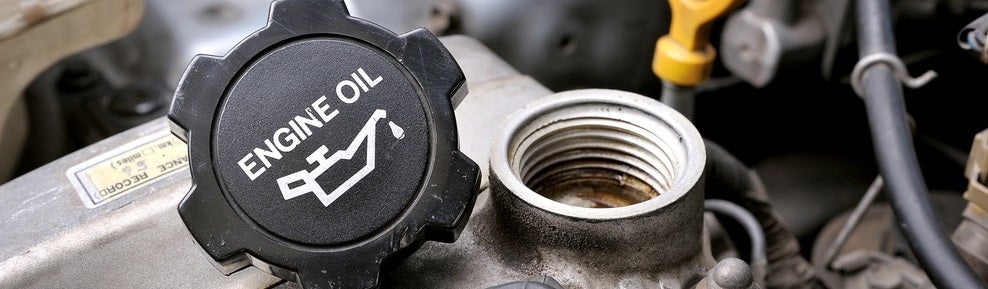 Symptoms of Low Engine Oil