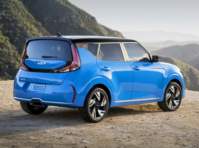 2023 Kia Soul OEM SIte Screenshot 2023-01-19 152027